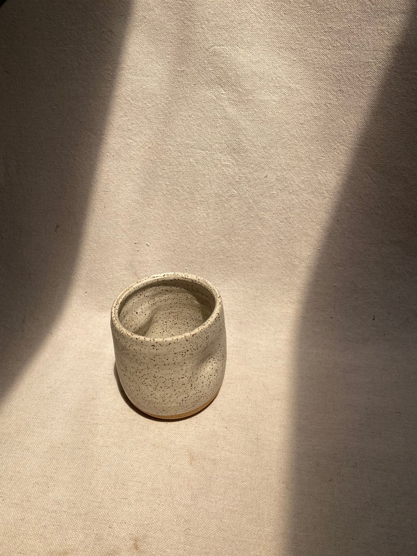 DOUBLE PINCH MUG - WHITE MATTE